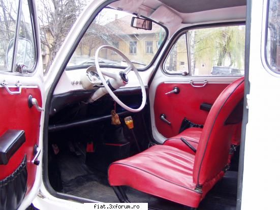 vinde fiat 600 tot interiorul