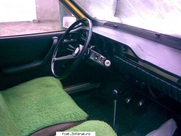 cumpar dacia 1300 foarte bine interiorul