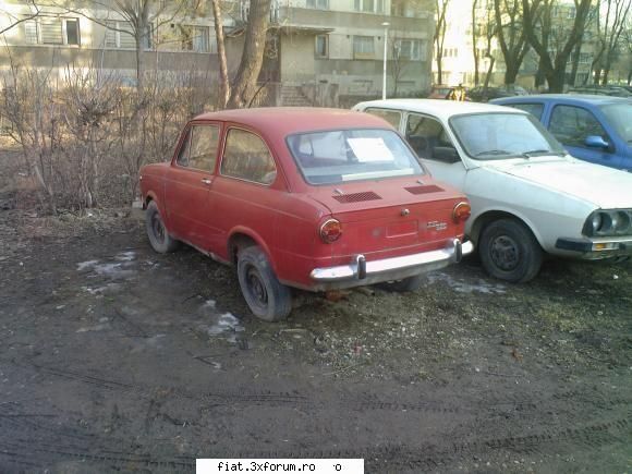 fiat 850 l-am gasit forumul supere cineva luat pozele le-am pus aici..dar daca tot fiat...