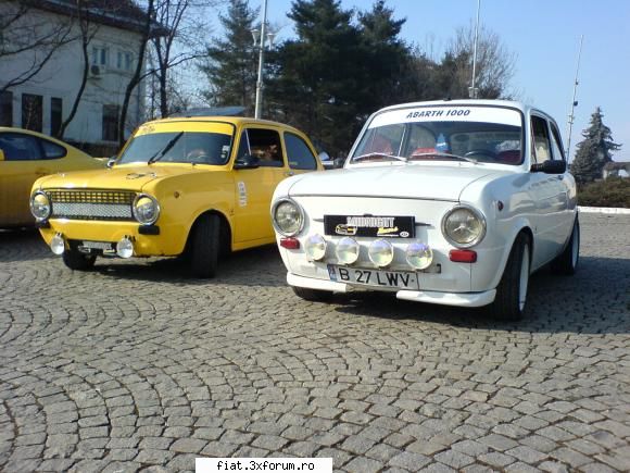 fiat 850 curs las-o simpla domnu' pui set jante frumoase gata.