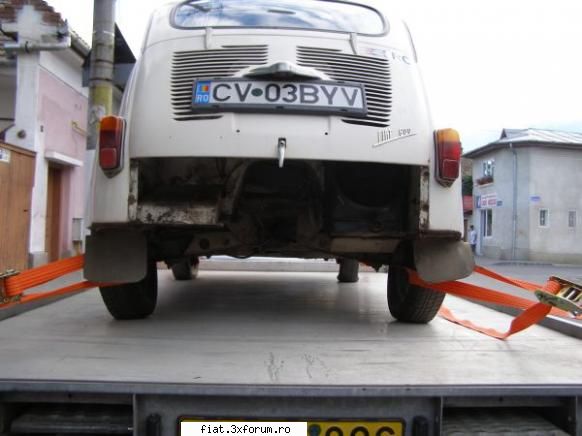 fiat 600d 1966 inca una spus remat dupa cel socrul fericit inca una motorul sau mai bine lipsa ei..