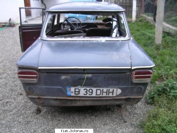 fiat 1500c...a car about reborn din spate...