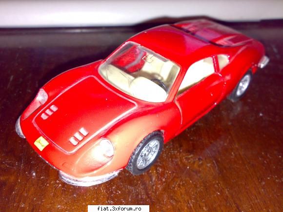 vand machete masinute ferrari dino 246 maisto 1:36 stare buna deschid usile fara ambalaj lei