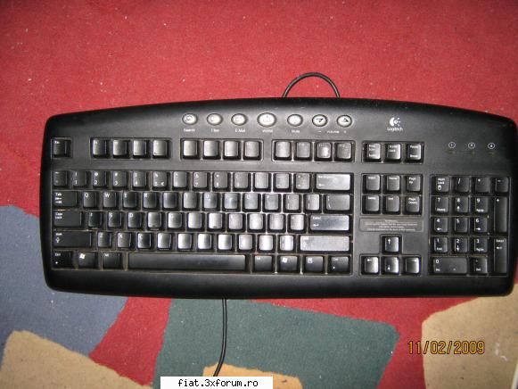 vand tastaturi multimedia logitech poza aici