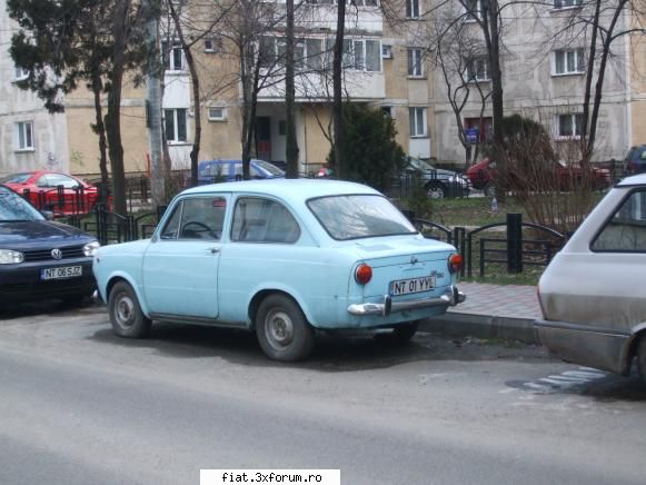 fiat 850 sta cunoasc masina, precista, parca burebista. mai e/era 850 dacia, stare foarte proasta,