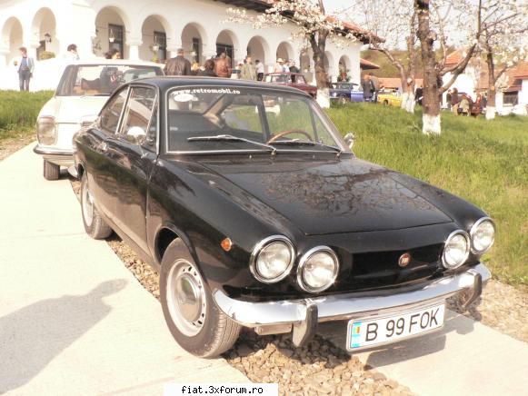 vand fiat 850 coupe sport uitat zic masina este continuare vanzare. zic pret care este 5200 masina