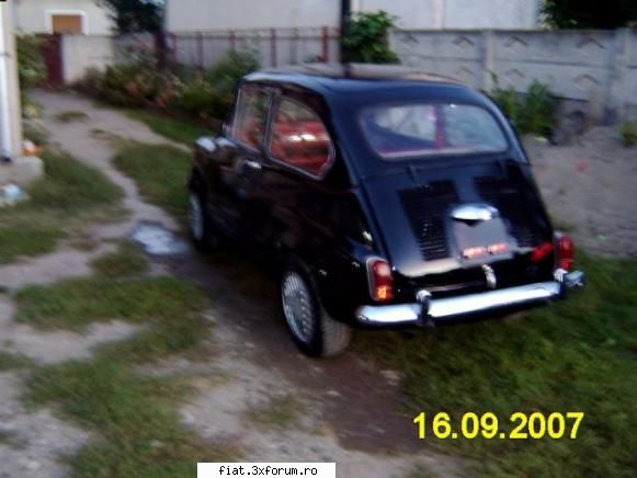 inca una fiat 600 in trafic, pe strazi, in hangare... si pe unde s-o mai ivi