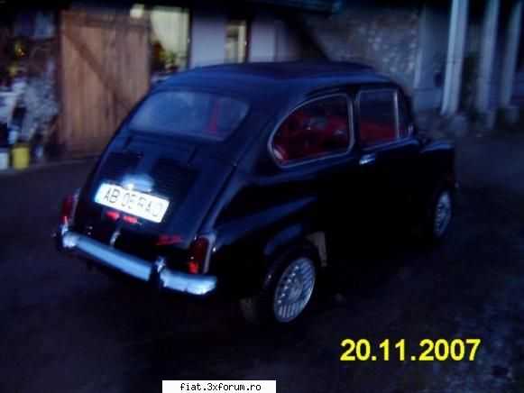 pai nu? fiat 600 in trafic, pe strazi, in hangare... si pe unde s-o mai ivi