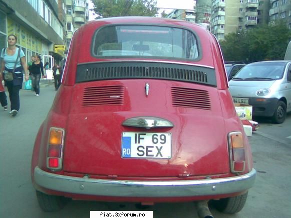 as putea sa spun ca e chiar abarth, si nu replica. voi ce parere aveti? fiat 600 in trafic, pe