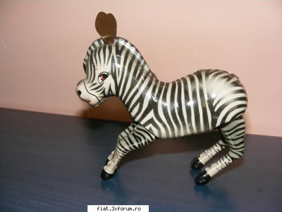 jucarii tabla sau plastic (ro, ddr, ussr, japonia, china) poate era dor zebra bine cunoscuta
