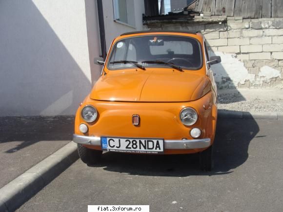 asta mica era in cluj in urma cu doua saptamani fiat 600 in trafic, pe strazi, in hangare... si pe