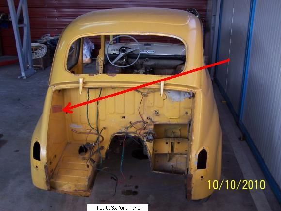 caut dinam fiat 600d 1964 intrebat daca fost galben deoarece doua fiat-uri 600 care abtibildul