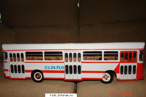 jucarii tabla sau plastic (ro, ddr, ussr, japonia, china) iata modelul autobuz varianta transport