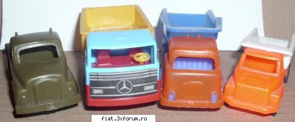 jucarii tabla sau plastic (ro, ddr, ussr, japonia, china) vanzare sau schimb set camioane plastic