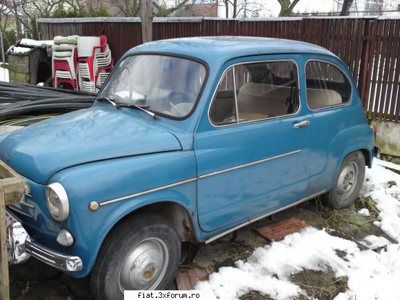 alta poza fiat 600 in trafic, pe strazi, in hangare... si pe unde s-o mai ivi