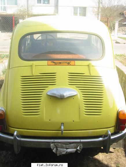 alta poza fiat 600 in trafic, pe strazi, in hangare... si pe unde s-o mai ivi