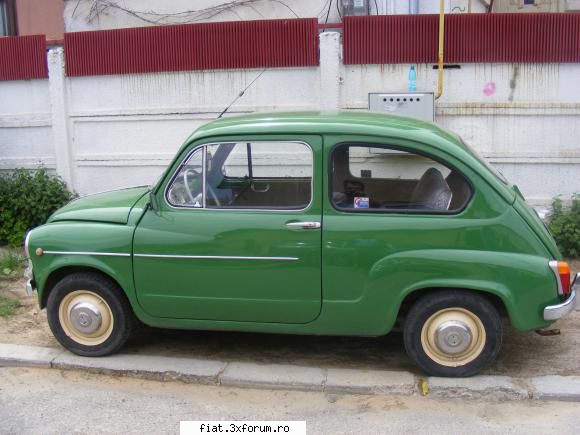 vand fiat 600 trei