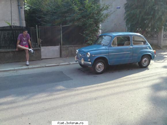 fiat 600 aici m-am oprit putin drumul spalatorie pana acasa s-o mai admir umpic binenteles sa-i mai