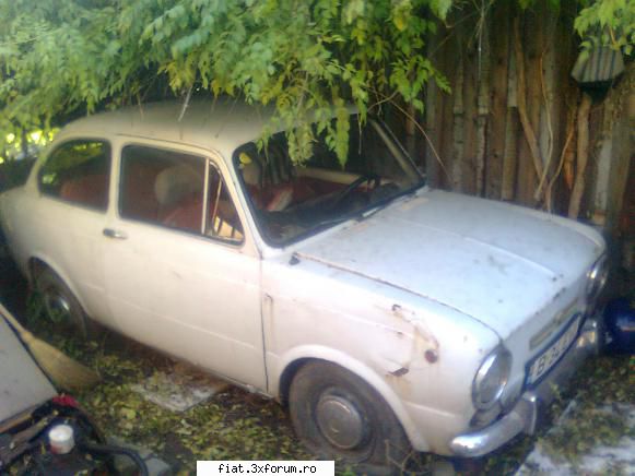 un fiat abandonat in bucuresti fiat 850. ce a fost si ce a ajuns. poze cu masini care au