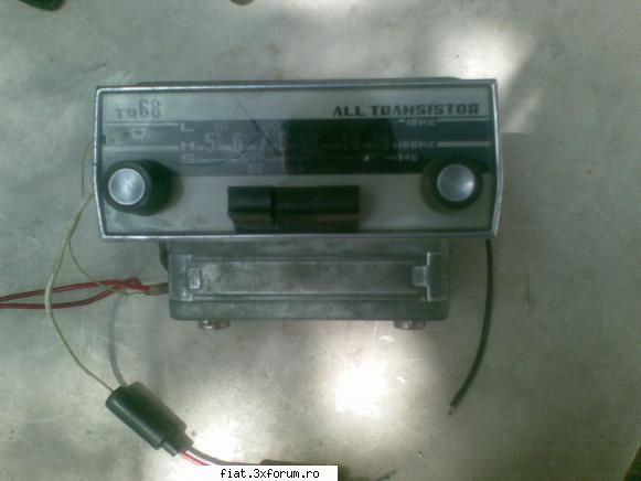 radio transistor vand radio 68  all transistor stiu auto fost montat probabil volga sau fiat