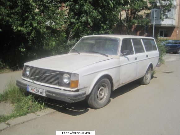 frumuseti surprinse trafic volvo 240 combi