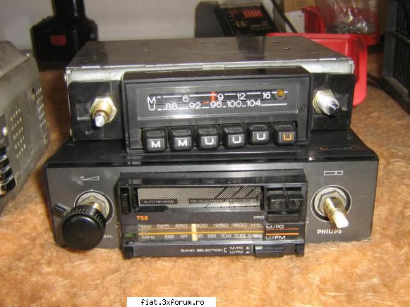 torta sdura tig, reductor, radiouri vechi radio volga lampi are doua cutie contine sursa audio