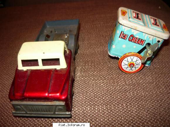 jucarii tabla sau plastic (ro, ddr, ussr, japonia, china) camionul revine vinzare-25 lei