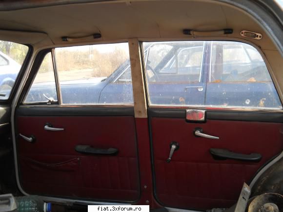 vand fiat 1100 ptr piese pret 250 ,fara motor interiorul este original scaune culoare visiniu,5 roti