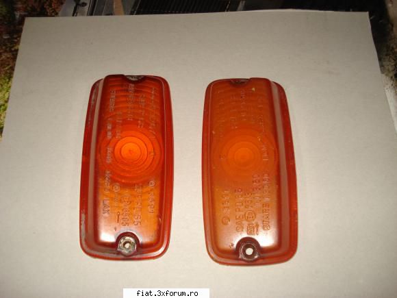 pozitie / fata de culoare portocalie fiat 850  laterale de pe aripi ptr  fiat 850