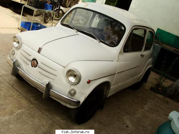 fiatul 600 lui marczello s-a mai intamlat intre timp: fiat 600 piese. starea este buna, pret