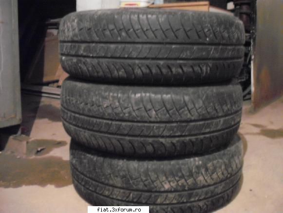 vand trei anvelope vara michelin 195/65 r15 poza