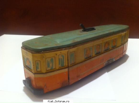 jucarii tabla sau plastic (ro, ddr, ussr, japonia, china) tramvai jucarie pentru ron fara transport)