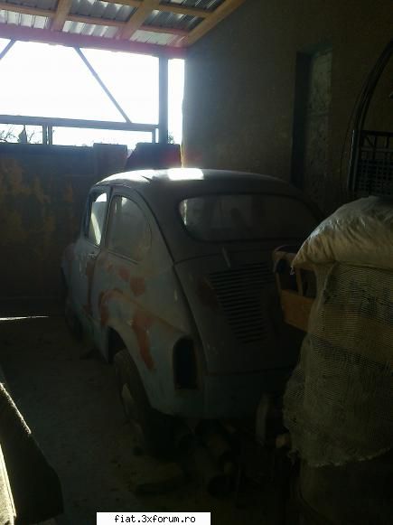 vand fiat 600 pentru piese urmatoarea