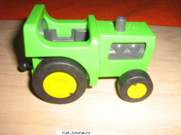 jucarii tabla sau plastic (ro, ddr, ussr, japonia, china) vand tractoras playmobil veche calitate