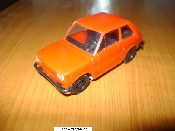 jucarii tabla sau plastic (ro, ddr, ussr, japonia, china) fiat 126  estetika impecabila ron