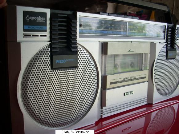 radiouri adaug functional radioul mai opreste sau vrea porneasca deloc ori aude incet ,...etc umblat