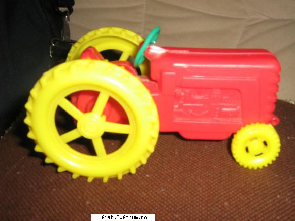 jucarii tabla sau plastic (ro, ddr, ussr, japonia, china) tractor