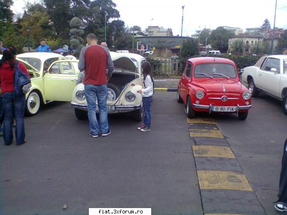 sunt mndru posesor fiat 600 tin toata tara  [parade intilniri amicale cafea sau suc ,..  