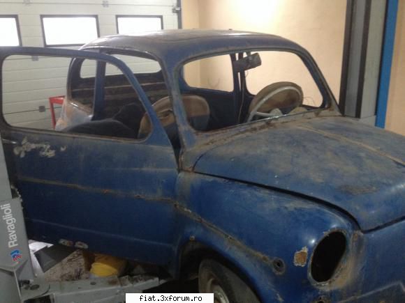 sunt mndru posesor fiat 600 poza