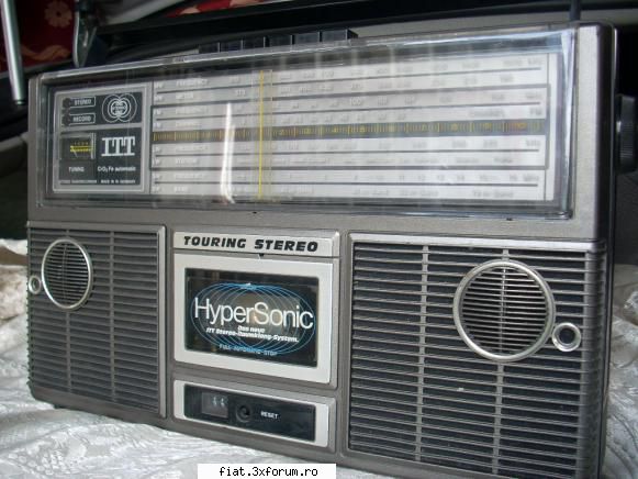 radiouri mare, mai mare, maxim adaug prestigiu anii '70s-'80s modele referinta epoca boom-box design