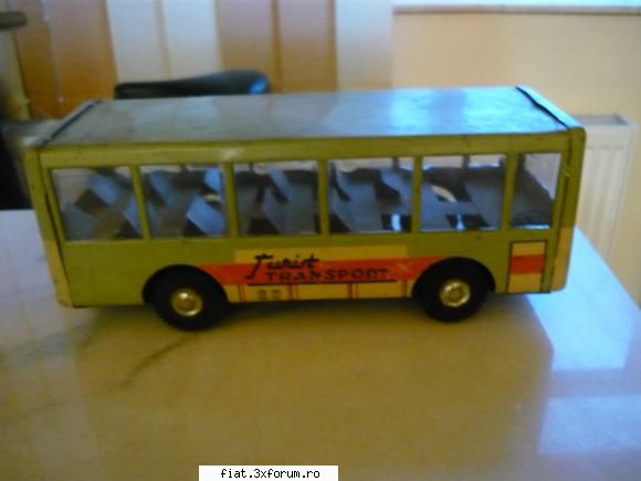 jucarii tabla sau plastic (ro, ddr, ussr, japonia, china) autobuz romanesc din tabla are lungimetel
