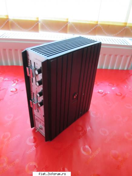 poza vand  statie de vintage de 2 x 20 w
