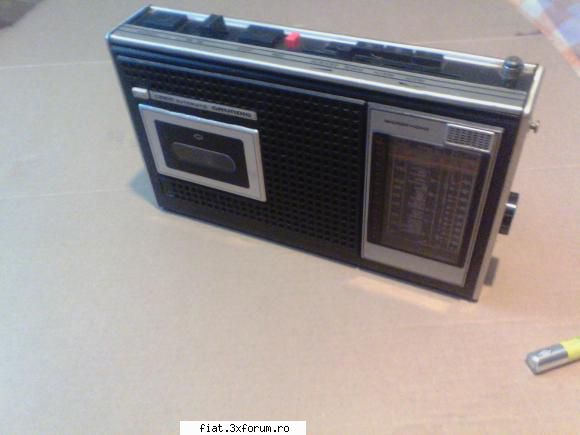 old-radios grundig 2600 automatic stare estetica buna functional radio necesita revizie usoara