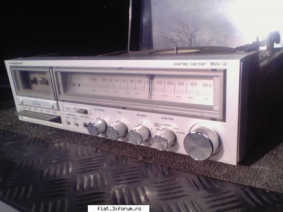 radiouri casetele audio tdk s-au vandut   combina audio productie germana.se compune din