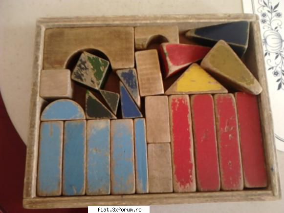 jucarii tabla sau plastic (ro, ddr, ussr, japonia, china) joc ar-co anii 80.lipsa capacul cutie.este