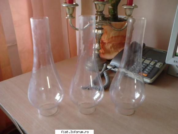 obiecte vechi din perioada comunista lampi sticla nr.5(3 bucati)