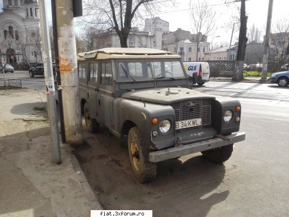 frumuseti surprinse trafic land rover defender