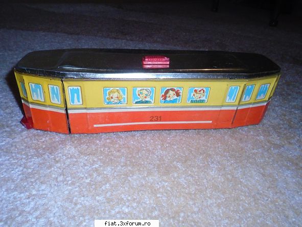 jucarii tabla sau plastic (ro, ddr, ussr, japonia, china) tramvai made romania vandut