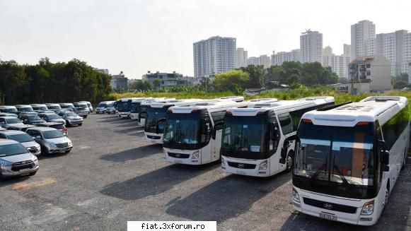 qu� kh�ch đang t�m kiếm dịch vụ thu� xe tại b�nh tham quan phong nha �