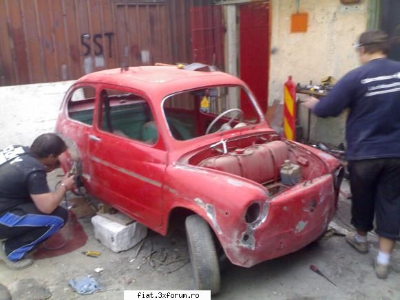 1962 Fiat 600D - incepea sa capete forma usurel - Club Fiat 500 & 600